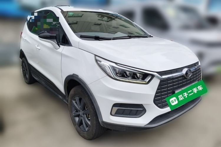 Used BYD Yuan New Energy 2019 EV535 Smart Connect Trendsetting Model Front Right 45 Deg