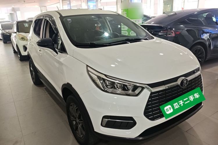 Used BYD Yuan New Energy 2019 EV535 Smart Connect Trendsetting Model Front Right 45 Deg