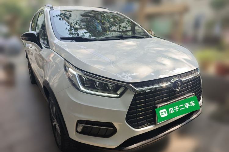 Used BYD Yuan New Energy 2019 EV535 High-Energy Leading Edition Front Right 45 Deg