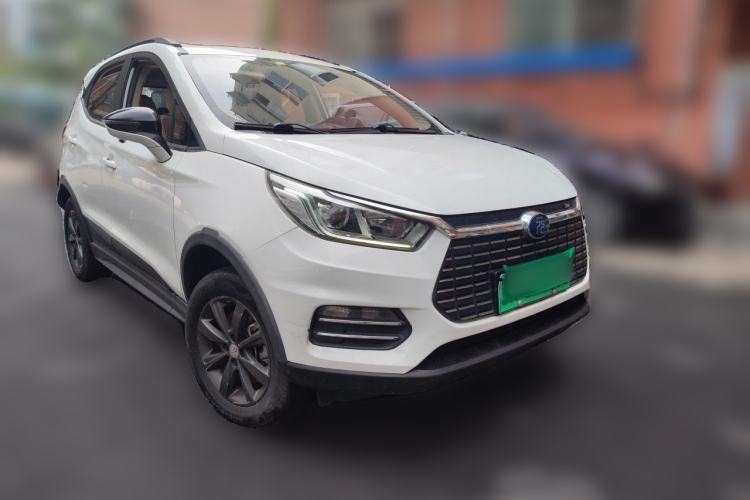 Used BYD Yuan New Energy 2019 EV360 Smart Connect Leading Model Front Right 45 Deg