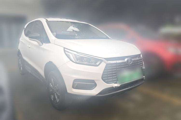 Used BYD Yuan New Energy 2019 EV535 Smart Connect Trendsetting Model Front Right 45 Deg