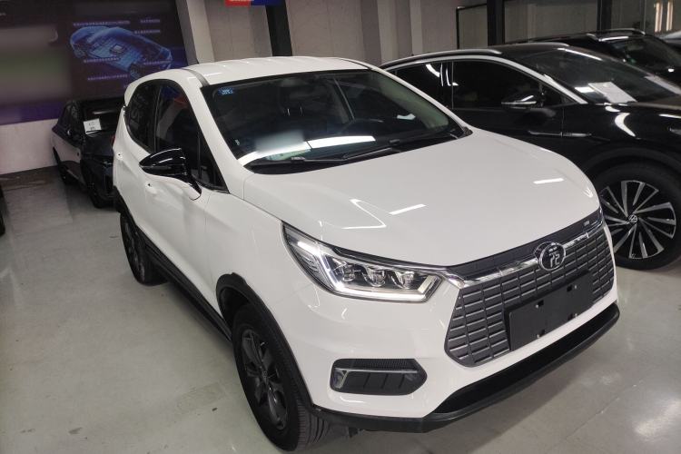 Used BYD Yuan New Energy 2019 EV535 Smart Connect Trendsetting Model Front Right 45 Deg