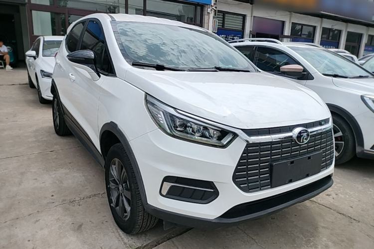 Used BYD Yuan New Energy 2019 EV535 Smart Connect Trendsetting Model Front Right 45 Deg