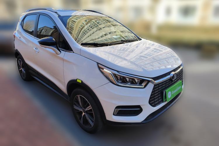 Used BYD Yuan New Energy 2019 EV535 High-Energy Leading Edition Front Right 45 Deg