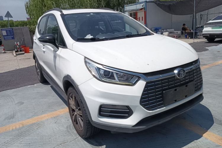 Used BYD Yuan New Energy 2019 EV535 High-Energy Leading Edition Front Right 45 Deg