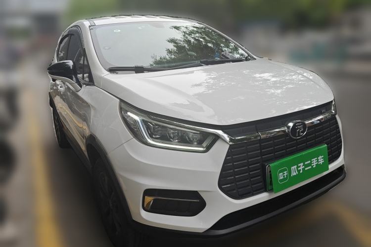 Used BYD Yuan New Energy 2019 EV535 Smart Connect Trendsetting Model Front Right 45 Deg