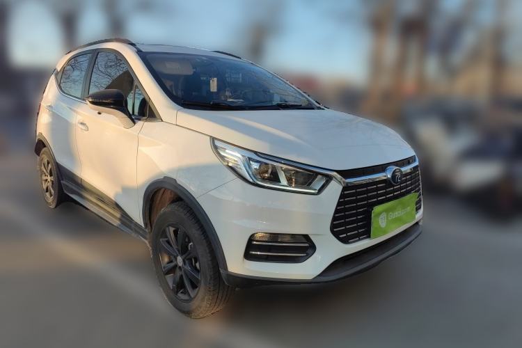 Used BYD Yuan New Energy 2019 EV360 Smart Connect Leading Model Front Right 45 Deg