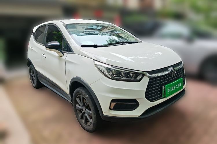 Used BYD Yuan New Energy 2019 EV535 Smart Connect Trendsetting Model Front Right 45 Deg