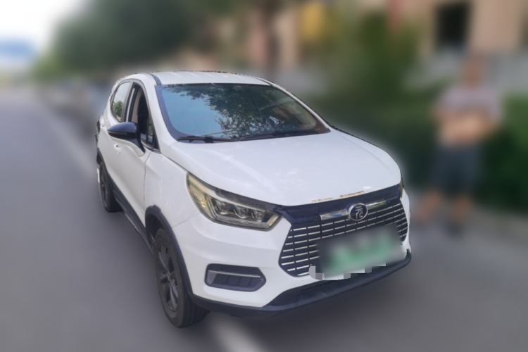 Used BYD Yuan New Energy 2019 EV360 Smart Connect Luxurious Model Front Right 45 Deg