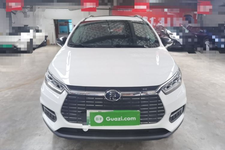 Used BYD Yuan New Energy 2019 EV360 Smart Connect Enjoyment Model Front