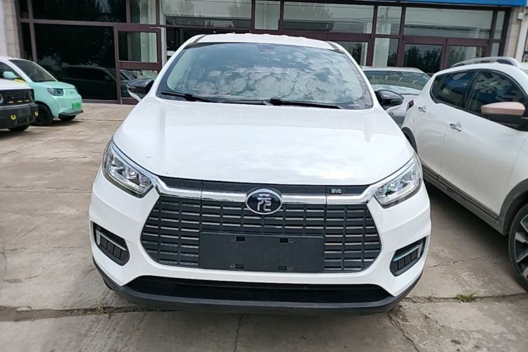 Used BYD Yuan New Energy 2019 EV535 Smart Connect Trendsetting Model Front