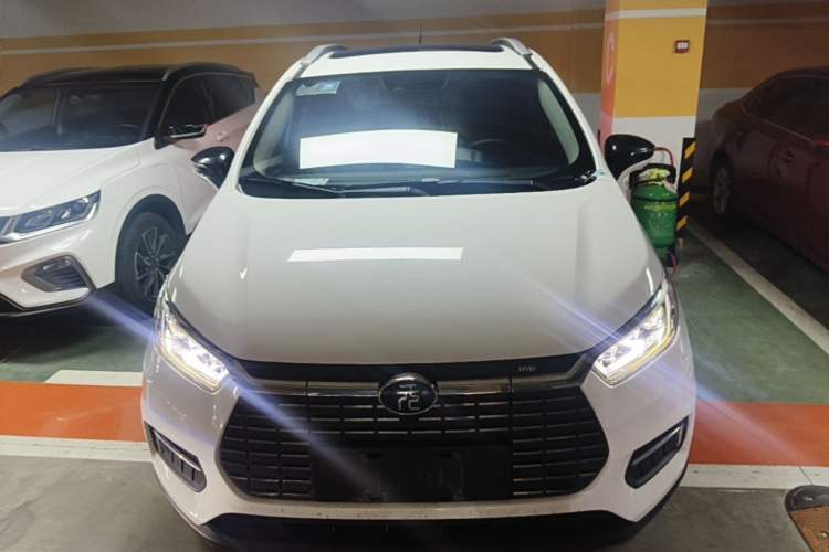 Used BYD Yuan New Energy 2019 EV535 High-Energy Leading Edition Front