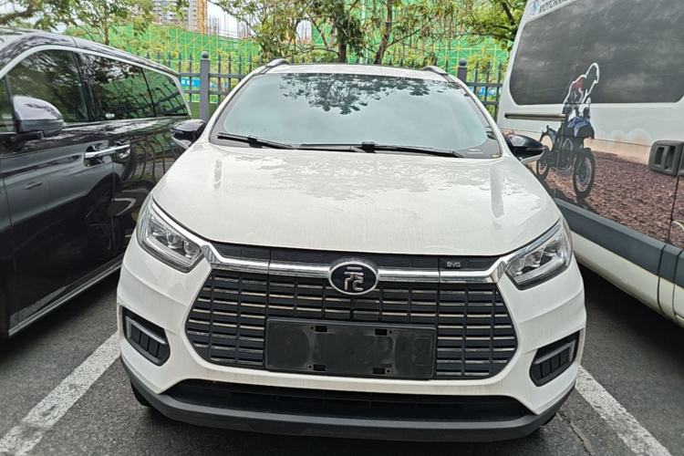 Used BYD Yuan New Energy 2019 EV360 Smart Connect Enjoyment Model Front