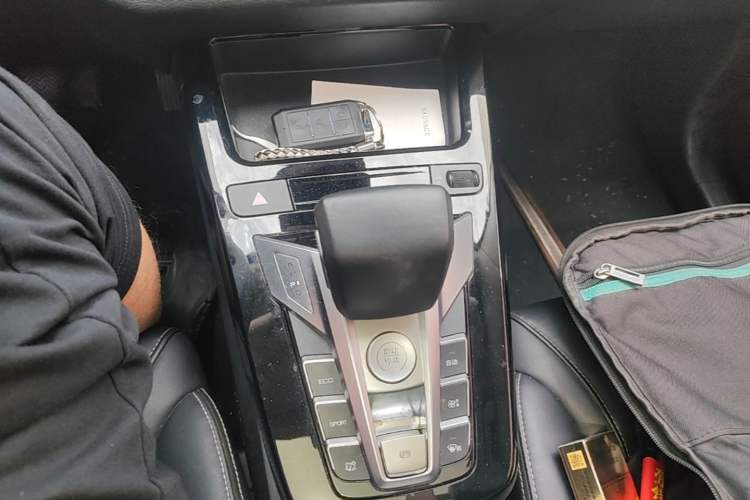 Used BYD Yuan New Energy 2019 EV535 High-Energy Leading Edition Gear Lever