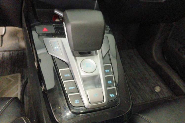 Used BYD Yuan New Energy 2019 EV535 High-Energy Leading Edition Gear Lever