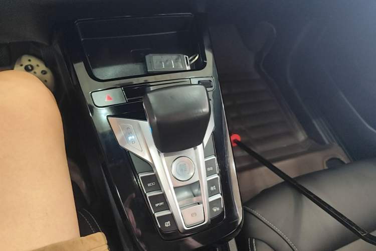Used BYD Yuan New Energy 2019 EV535 High-Energy Leading Edition Gear Lever