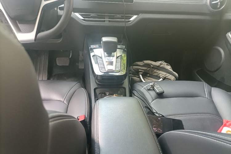 Used BYD Yuan New Energy 2019 EV535 Smart Connect Trendsetting Model Gear Lever