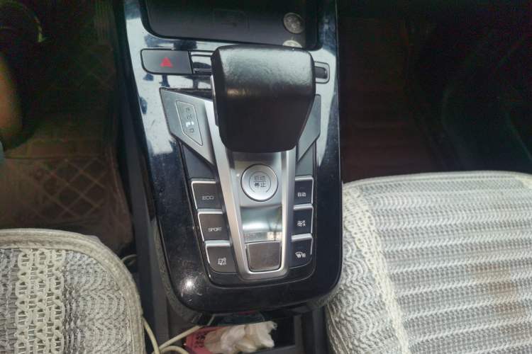 Used BYD Yuan New Energy 2019 EV535 High-Energy Leading Edition Gear Lever