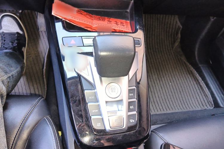 Used BYD Yuan New Energy 2019 EV535 Smart Connect Trendsetting Model Gear Lever