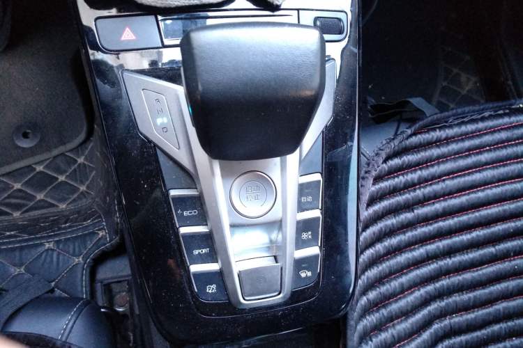 Used BYD Yuan New Energy 2019 EV535 Smart Connect Trendsetting Model Gear Lever