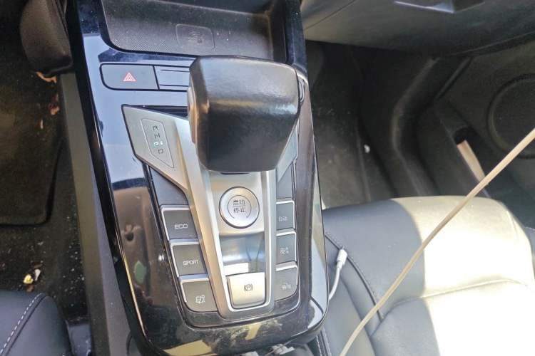 Used BYD Yuan New Energy 2019 EV535 Smart Connect Elite Model Gear Lever