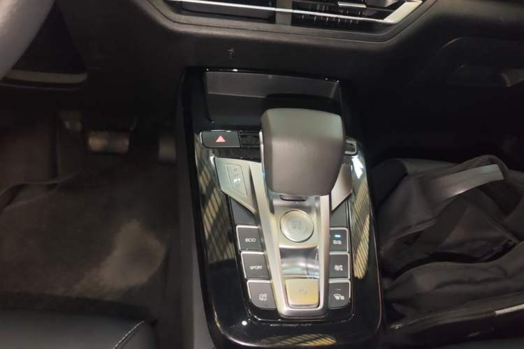 Used BYD Yuan New Energy 2019 EV535 Smart Connect Elite Model Gear Lever