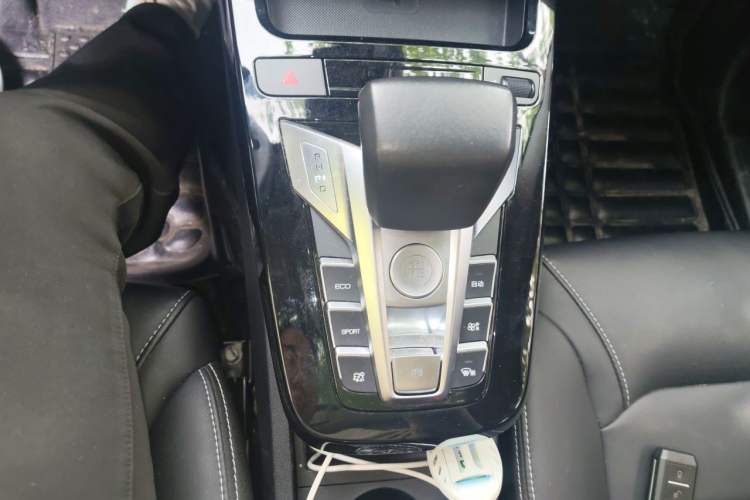 Used BYD Yuan New Energy 2019 EV535 High-Energy Leading Edition Gear Lever
