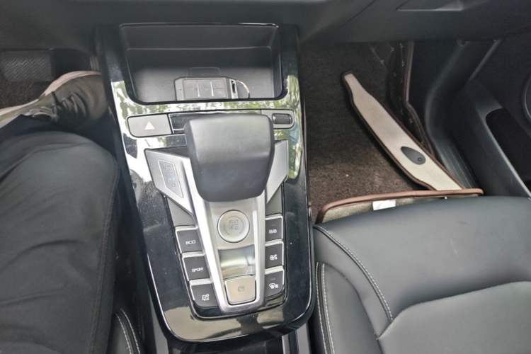 Used BYD Yuan New Energy 2019 EV535 High-Energy Leading Edition Gear Lever
