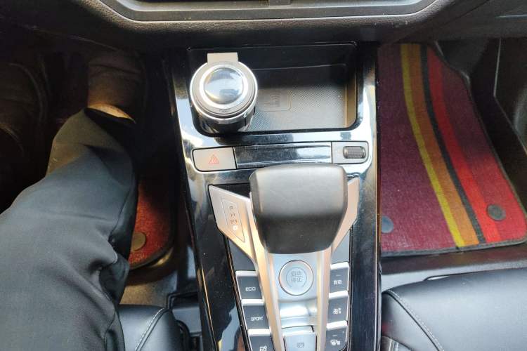 Used BYD Yuan New Energy 2019 EV535 High-Energy Leading Edition Gear Lever