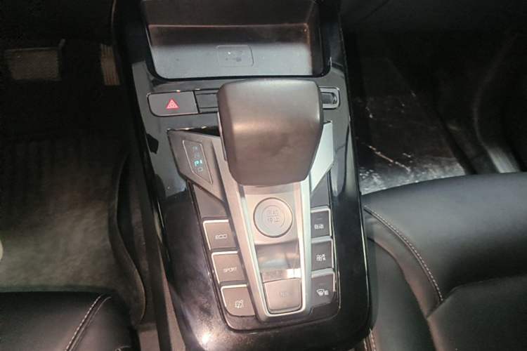 Used BYD Yuan New Energy 2019 EV535 High-Energy Leading Edition Gear Lever