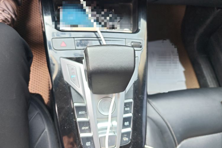 Used BYD Yuan New Energy 2019 EV535 Smart Connect Trendsetting Model Gear Lever
