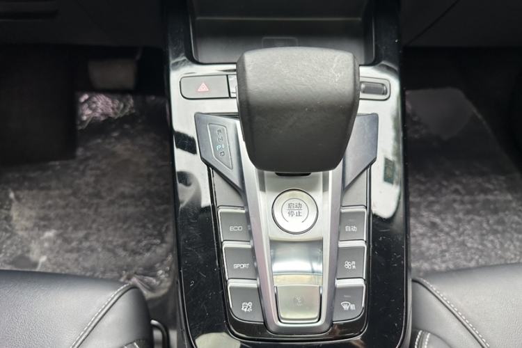 Used BYD Yuan New Energy 2019 EV360 Smart Connect Enjoyment Model Gear Lever