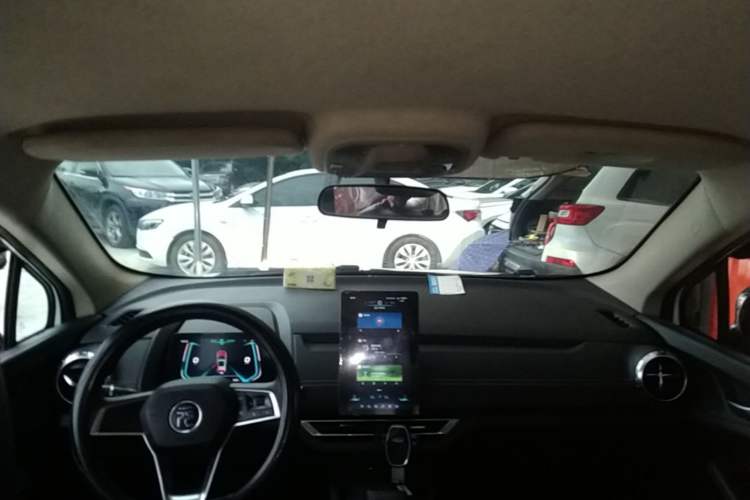 Used BYD Yuan New Energy 2019 EV535 Smart Connect Trendsetting Model Headliner