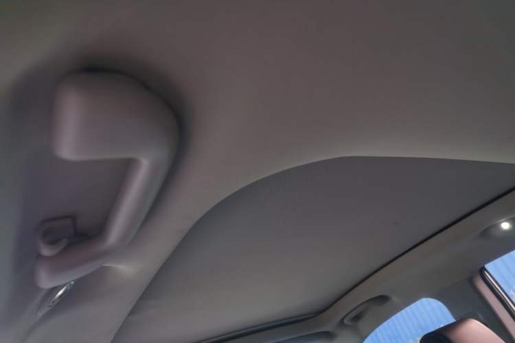 Used BYD Yuan New Energy 2019 EV360 Smart Connect Enjoyment Model Headliner
