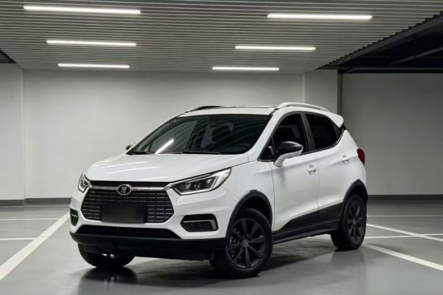 Ojetý BYD Yuan New Energy 2019 EV360 Smart Connect Elite Model
