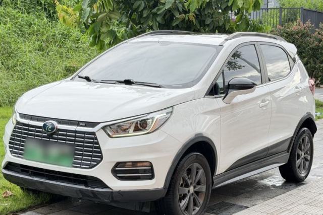 Ojetý BYD Yuan New Energy 2019 EV360 Smart Connect Elite Model