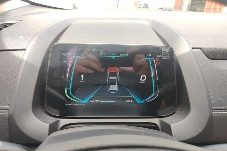 Used BYD Yuan New Energy 2019 EV535 High-Energy Leading Edition Instrument Cluster
