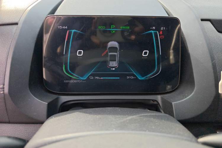 Used BYD Yuan New Energy 2019 EV535 Smart Connect Trendsetting Model Instrument Cluster