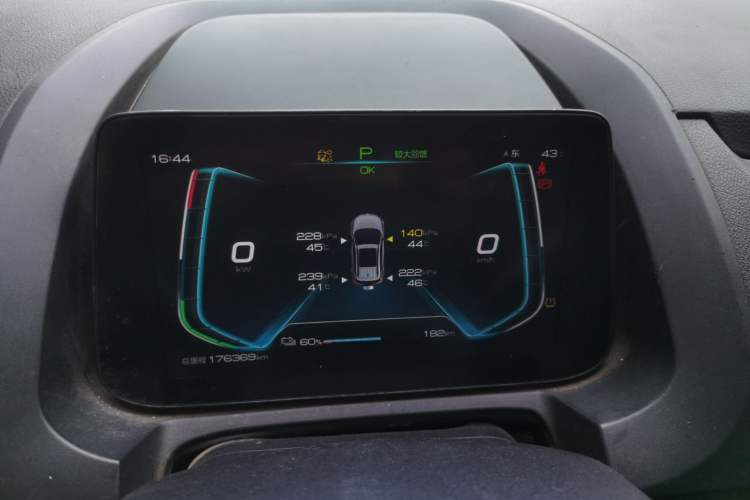 Used BYD Yuan New Energy 2019 EV360 Smart Connect Luxurious Model Instrument Cluster