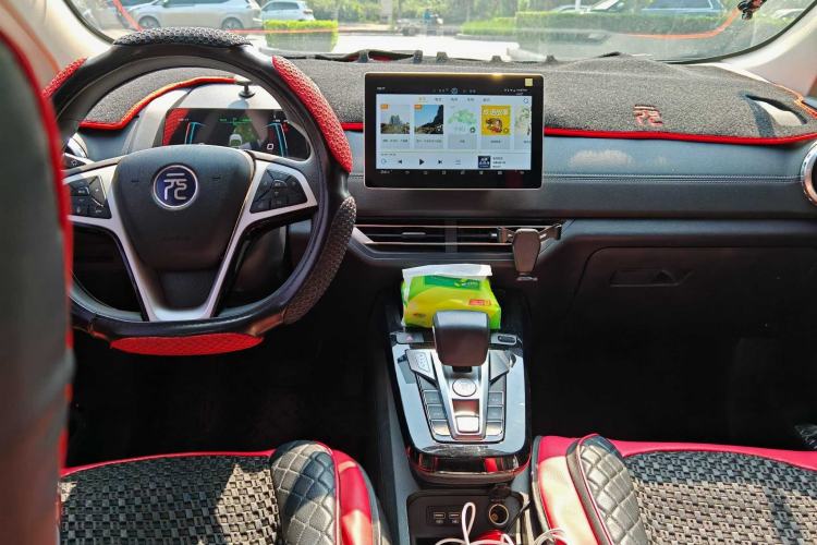 Used BYD Yuan New Energy 2019 EV535 Smart Connect Trendsetting Model Interior 1