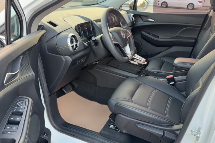 Used BYD Yuan New Energy 2019 EV535 High-Energy Leading Edition Interior 1