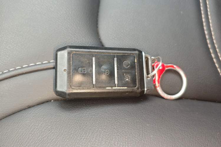 Used BYD Yuan New Energy 2019 EV360 Smart Connect Leading Model Interior 1