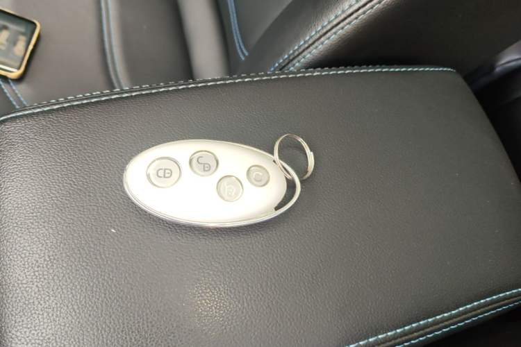 Used BYD Yuan New Energy 2019 EV360 Smart Connect Leading Model Interior 1