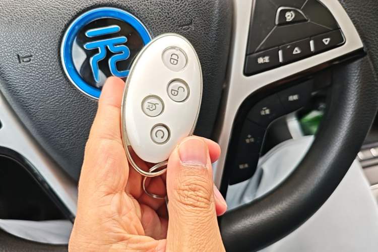 Used BYD Yuan New Energy 2019 EV360 Smart Connect Leading Model Interior 1