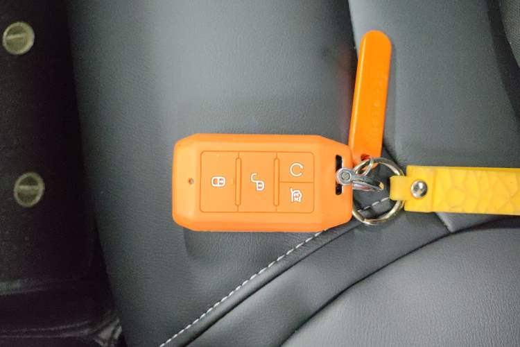 Used BYD Yuan New Energy 2019 EV360 Smart Connect Enjoyment Model Interior 1
