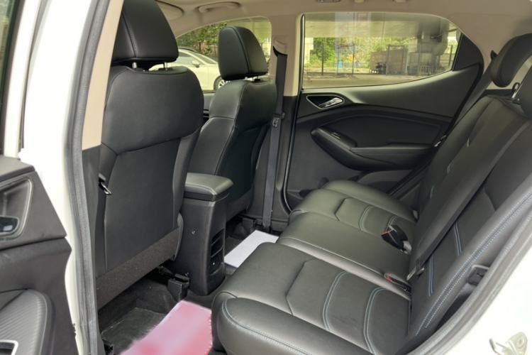 Used BYD Yuan New Energy 2019 EV360 Smart Connect Elite Model Interior 10