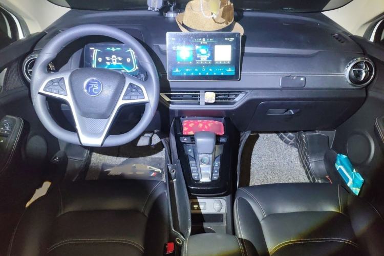 Used BYD Yuan New Energy 2019 EV535 Smart Connect Trendsetting Model Interior 2