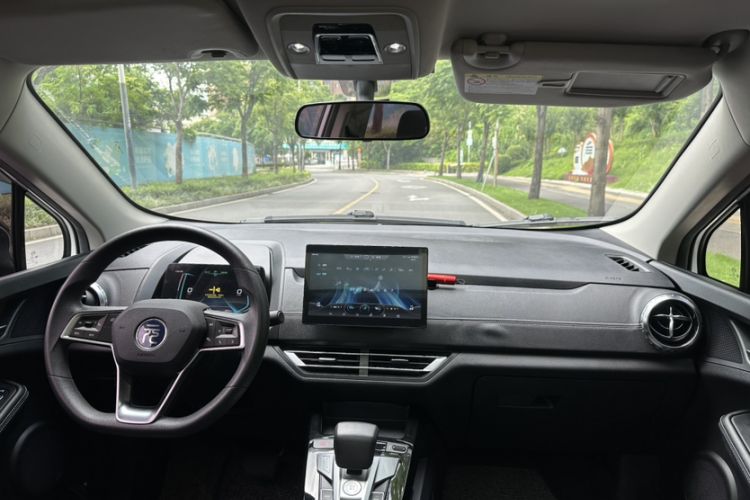Used BYD Yuan New Energy 2019 EV360 Smart Connect Enjoyment Model Interior 2