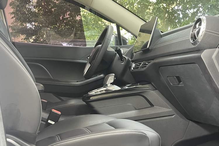 Used BYD Yuan New Energy 2019 EV535 Smart Connect Trendsetting Model Interior 2