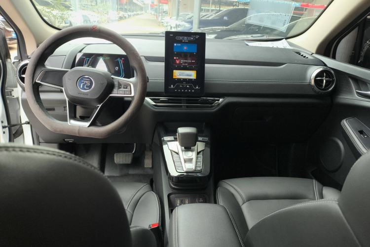 Used BYD Yuan New Energy 2019 EV535 Smart Connect Trendsetting Model Interior 3